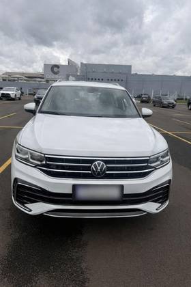 VOLKSWAGEN TIGUAN 2.0 300 TSI GASOLINA ALLSPACE R-LINE AUTOMÁTICO
